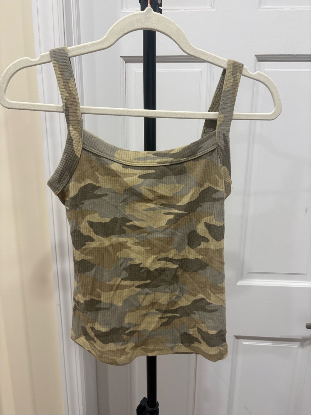 American Eagle Green Camo Tank